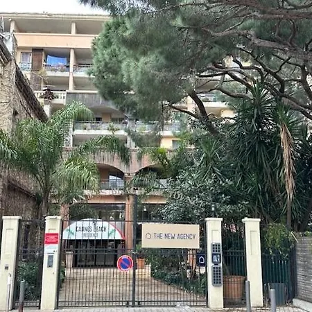 Top-floor Sea View, Terrace & 2 Pools Apartment *